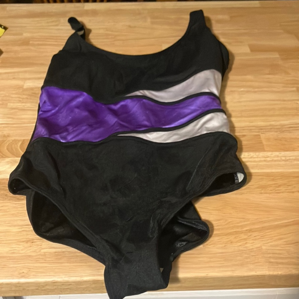 Suit Yourself size 14, one piece swimming suit. Tummy control.